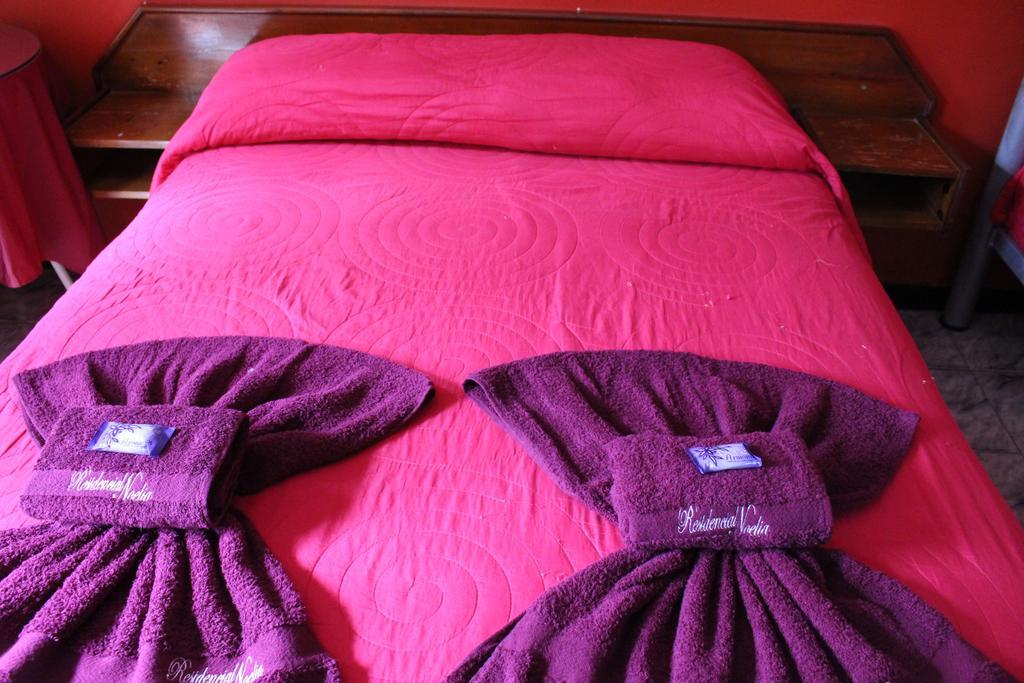 Residencial Noelia Hostel Puerto Iguazú Eksteriør bilde