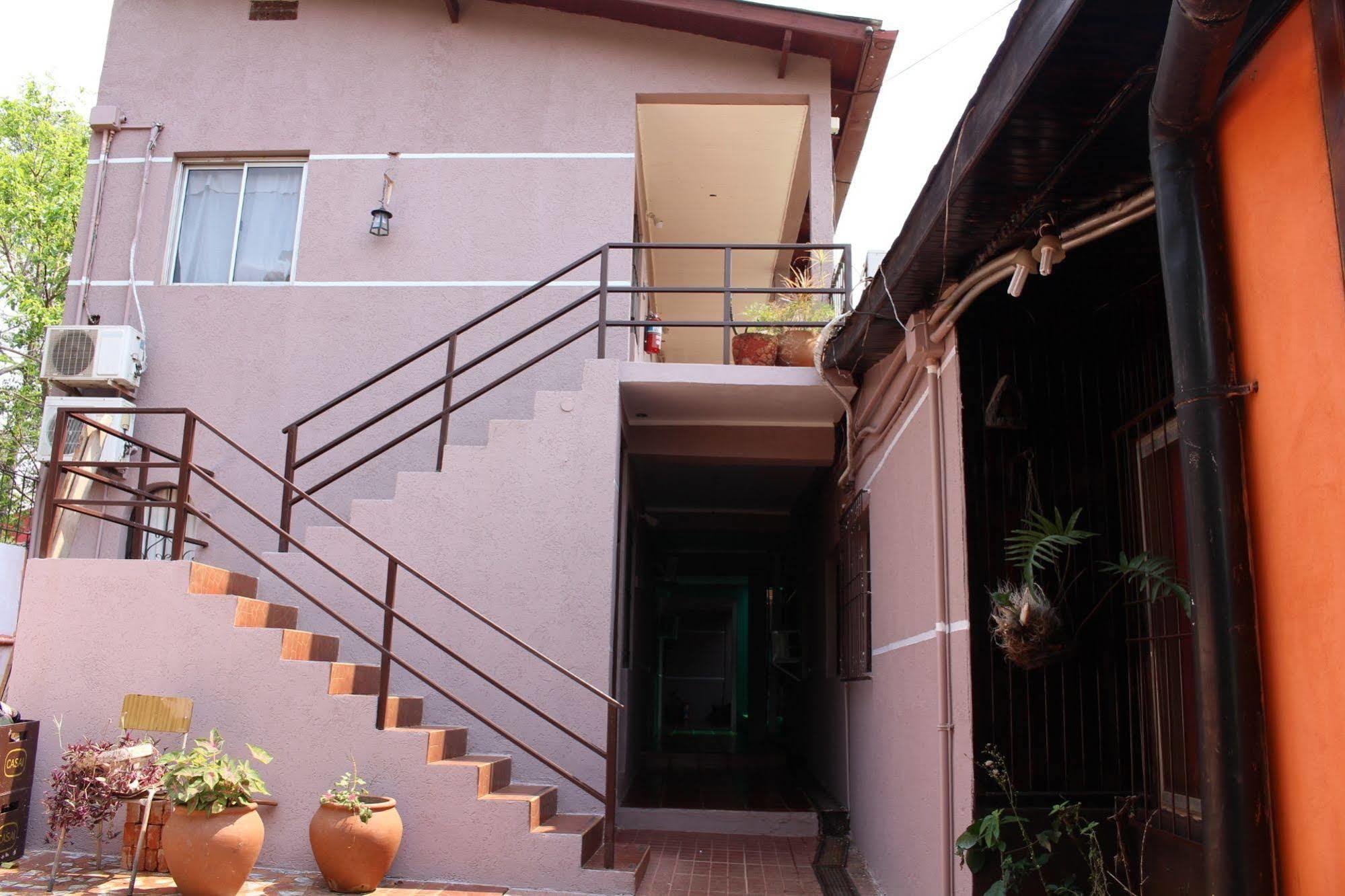 Residencial Noelia Hostel Puerto Iguazú Eksteriør bilde