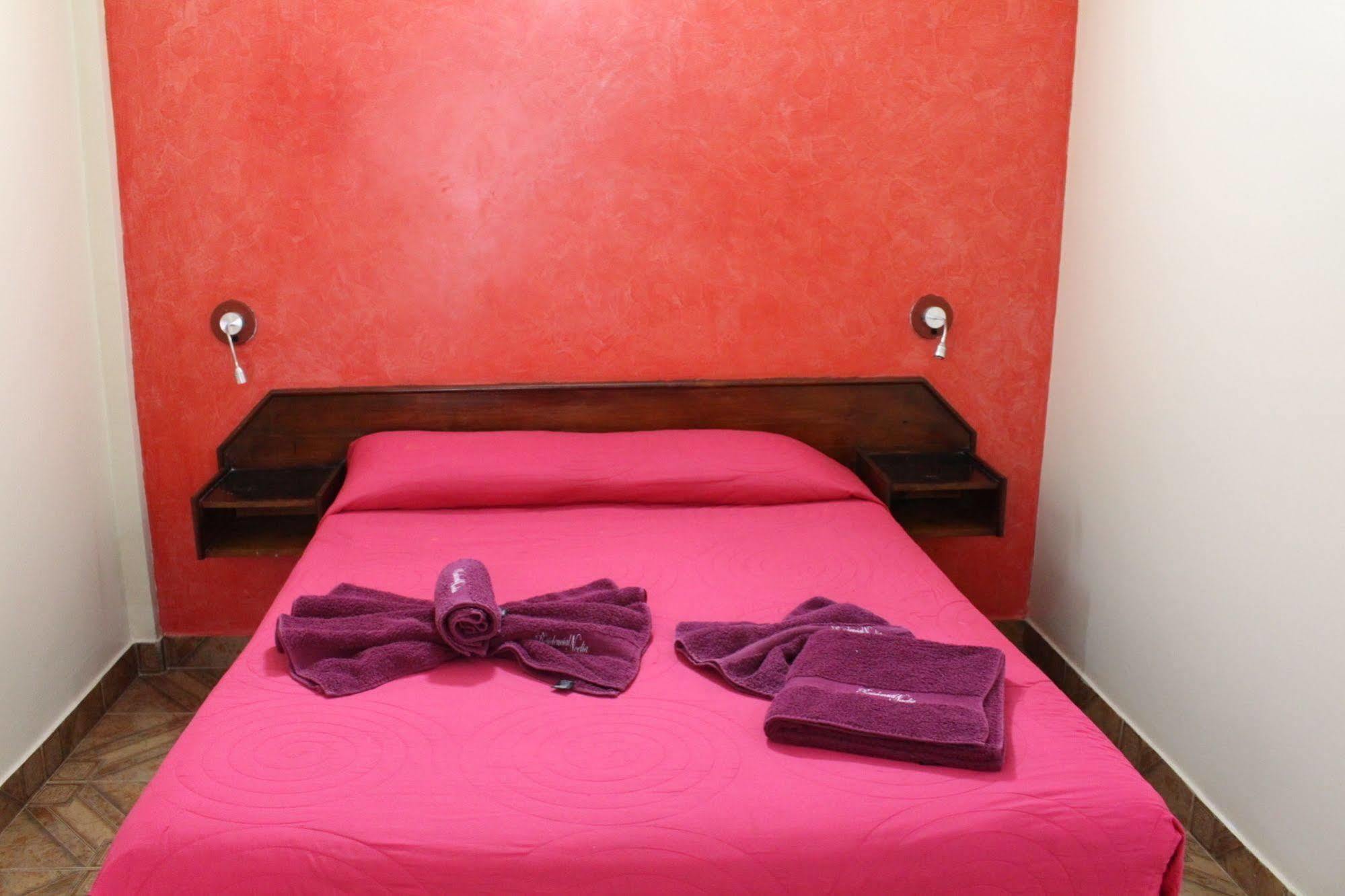 Residencial Noelia Hostel Puerto Iguazú Eksteriør bilde