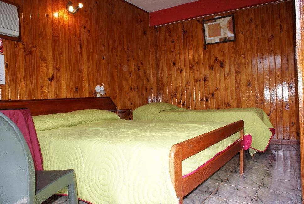 Residencial Noelia Hostel Puerto Iguazú Eksteriør bilde